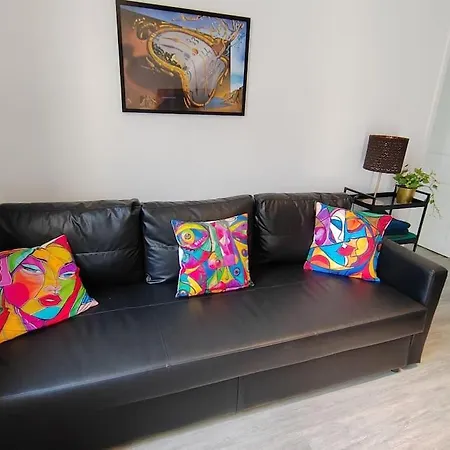 Apartment Le Surrealiste Pres De Nancy