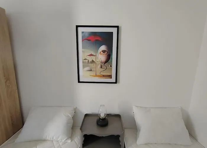 Apartment Le Surrealiste Pres De Nancy